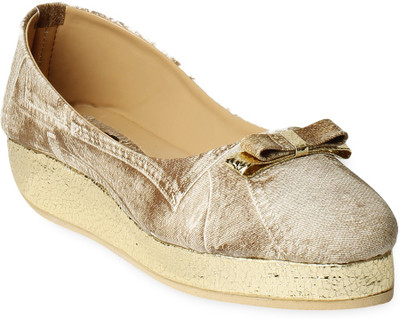TEN Stylish Casual Shoes For Women(Beige)