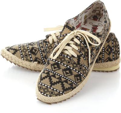 

Fascino Brown Aztec Casuals For Women(Multicolor
