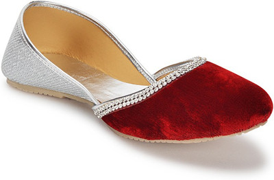 

Paduki Ethnic Jutis For Women(Red, Silver
