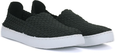 

QUPID Sneakers For Women(Black, Bkwe