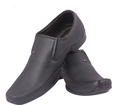 

Knight Ace Decent Slip On For Men(Black