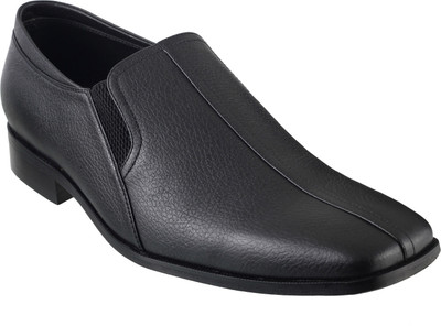 

Metro Davinchi Slip On Shoes For Men(Black, 11;black