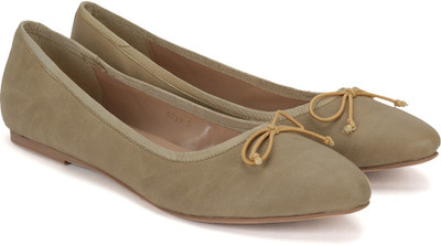 

Miss CL By Carlton London Miss CL Bellies For Women(Grey, Beige