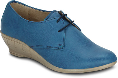 

Get Glamr Eliot Casuals For Women(Blue