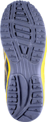 

Porcupine Laced Running Shoes For Men(Grey, Yellow)
