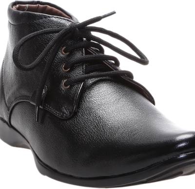 Zappy Lace Up