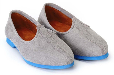 

Bare Skin Jalsa Jutis For Men(Grey), Light grey