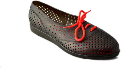 

Myra Leser Cut Bellies For Women(Black)