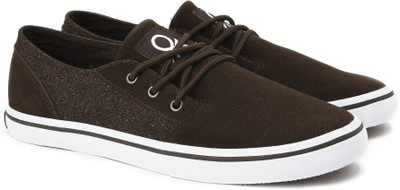 

United Colors of Benetton 16A8SUEDFW43I Sneakers For Men(Brown, 901