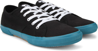 

United Colors of Benetton Men Sneakers For Men(Navy, 901