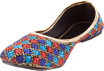 

Footrendz Splendid Jutis For Women(Multicolor