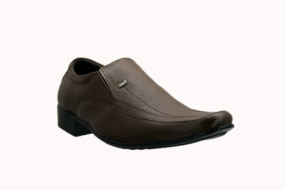 

LeCobbs Slip On For Men(Brown