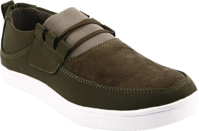 

Bacca Bucci Green Casuals For Men(Green