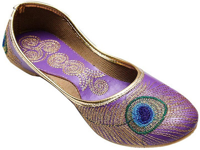 

Port Purple PcokWing Punjabi Jutti Ethnic shoes For Women(Purple