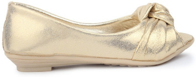 

Sindhi Footwear Comfortable Bellies For Women(Gold