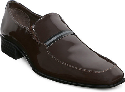 

Escaro Men's Casuals For Men(Brown