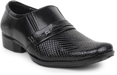 

Beonza party wear Slip On Shoes For Men(Black)