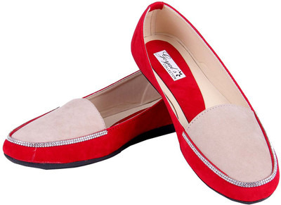 

Goyal Red Chain Designer Casuals For Women(Red), Red::skin