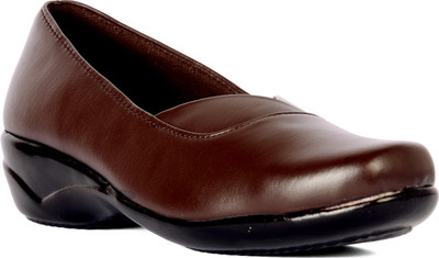 

Sam Stefy Slip On For Women(Brown)