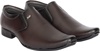 

Kraasa Decent Slip On For Men(Brown