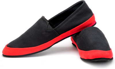 

FUNK Roben Black Canvas Shoes For Men(Red, Black, Black and red