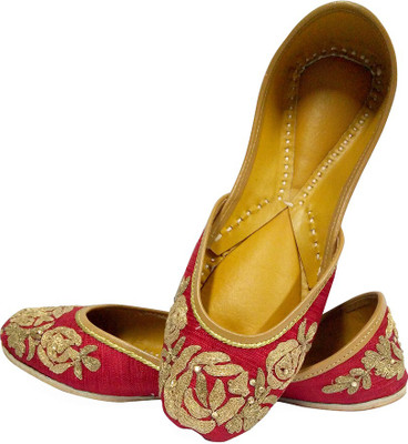 

Coral Haze Jutis For Women(Red