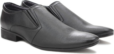 

Bata BYTE Slip On Shoes For Men(Black