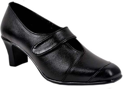 

Unifashion Veauty Slip On For Women(Black