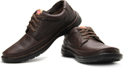 

Lee Cooper Men Sneakers For Men(Brown