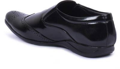 Baaj Slip On