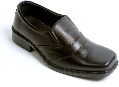 

Dolphin Miles Derby Slip On Shoes For Men(Black)