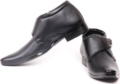 Baaj Slip On