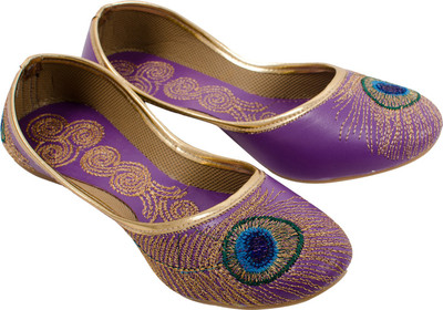 

Myra Beautiful Peacock Hand Embroidered Bellies For Women(Purple)