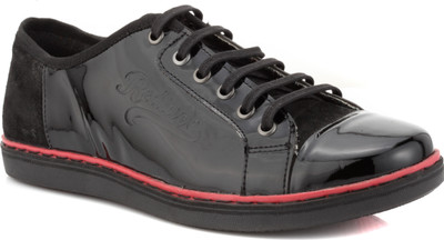 

Red Tape RTS8911 Casuals For Men(Black