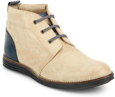 

Knotty Derby Weasley Chukka Casual Shoes For Men(White, Blue