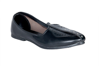 

Panahi Boys, Black