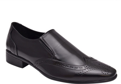

Hirel's Slip On Shoes For Men(Black
