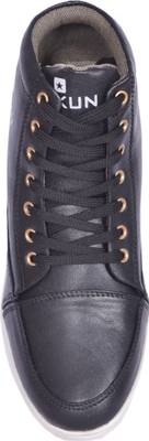 Sukun Sneakers