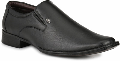 

Mactree Basilisk Slip On Shoes For Men(Black