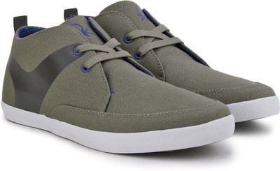 

United Colors of Benetton Men Canvas Sneakers For Men(Grey, White, 902