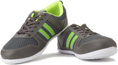 

North Star by Bata Men Sneakers For Men(Multicolor, Grey