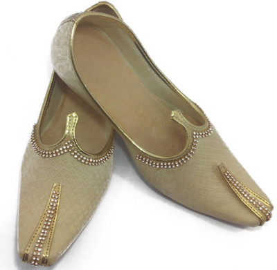 

Rajsahi Jutis For Men(Brown
