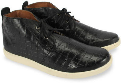 

Knotty Derby Justin Chukka Boot Boots For Men(Black