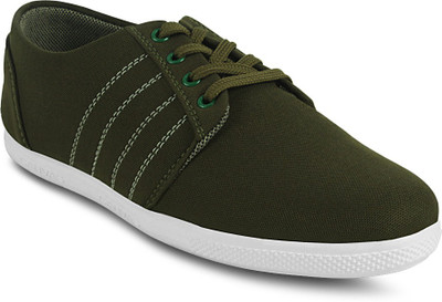

Get Glamr Basic Canvas Shoes For Men(Green