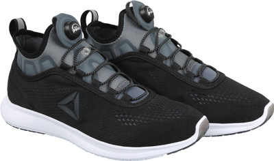 

REEBOK PUMP PLUS TECH Running Shoes For Men(Black, Black/alloy/wht/slvr met