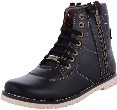 48% OFF on Zohran Black Boots For Men(Black) 48% OFF on Zohran Black Boots For Men(Black)