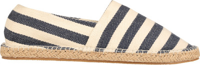 

Live Ur Style LUS-ESPA 26 Casuals For Men(Multicolor