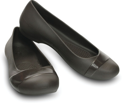 

Crocs Bellies For Women(Black), Espresso