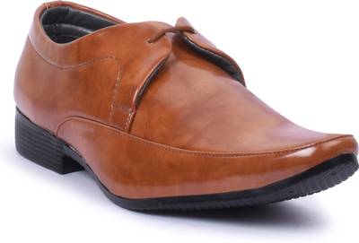 Baaj Lace Up