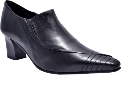 10% OFF on Kuja Paris DS Slip On Shoes For Women(Black) 10% OFF on Kuja Paris DS Slip On Shoes For Women(Black)